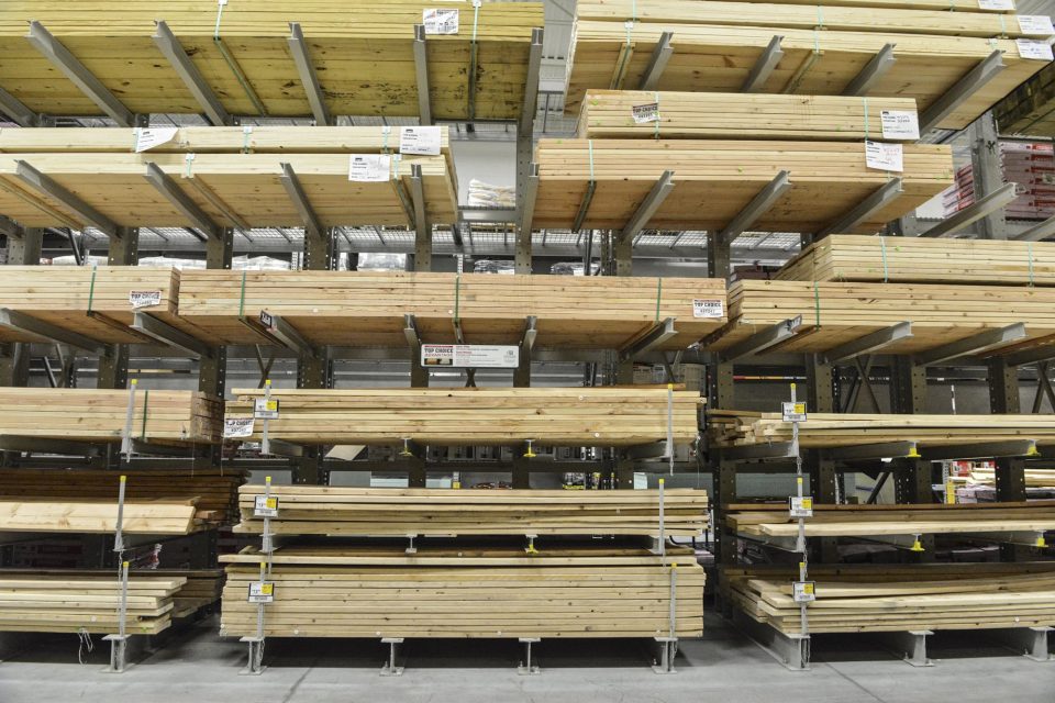 Structural Steel Cantilever Racks For Michigan Warehouses