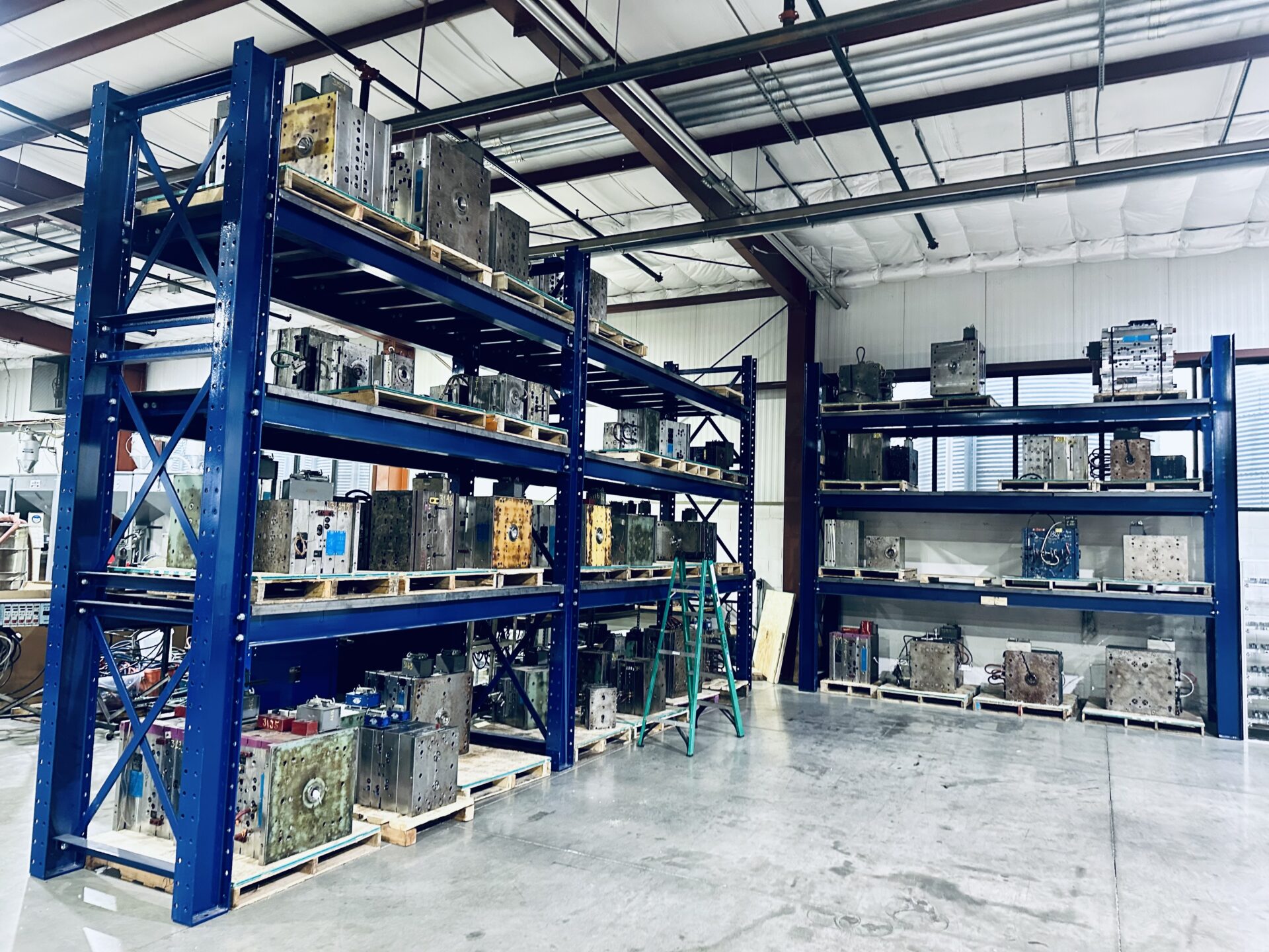 Stamping Dies & Precision Tooling Storage - Dexco Racks